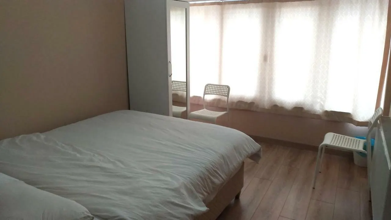 Kevin'S Hostel Yeldegirmeni 이스탄불